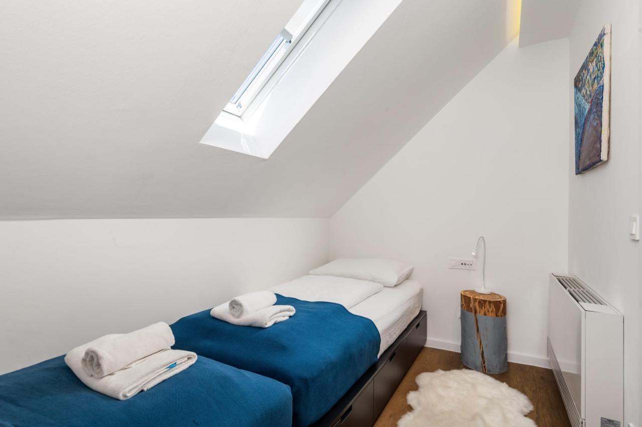 Modern Alpine Monsalbius Chalet Baske Ostarije 外观 照片