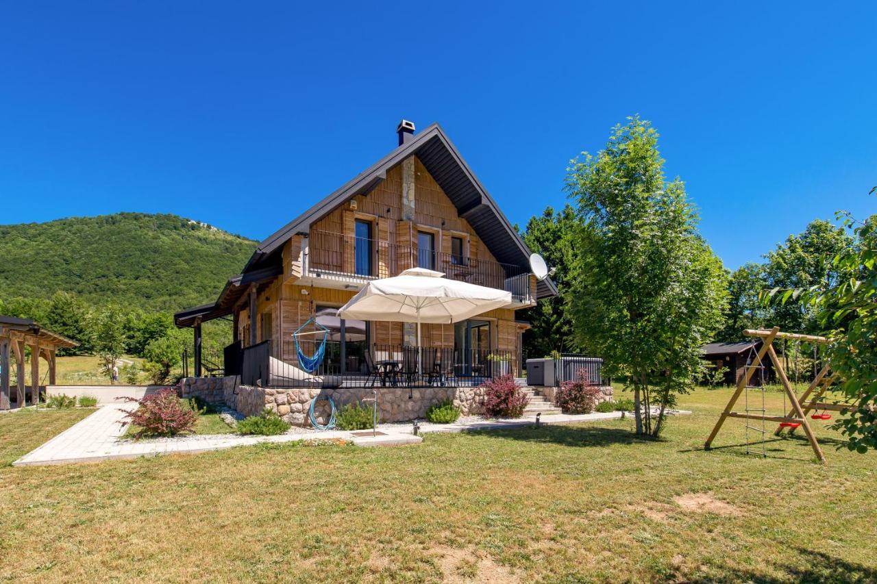 Modern Alpine Monsalbius Chalet Baske Ostarije 外观 照片