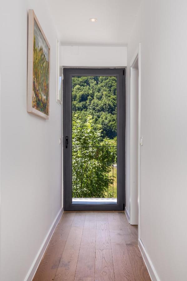 Modern Alpine Monsalbius Chalet Baske Ostarije 外观 照片
